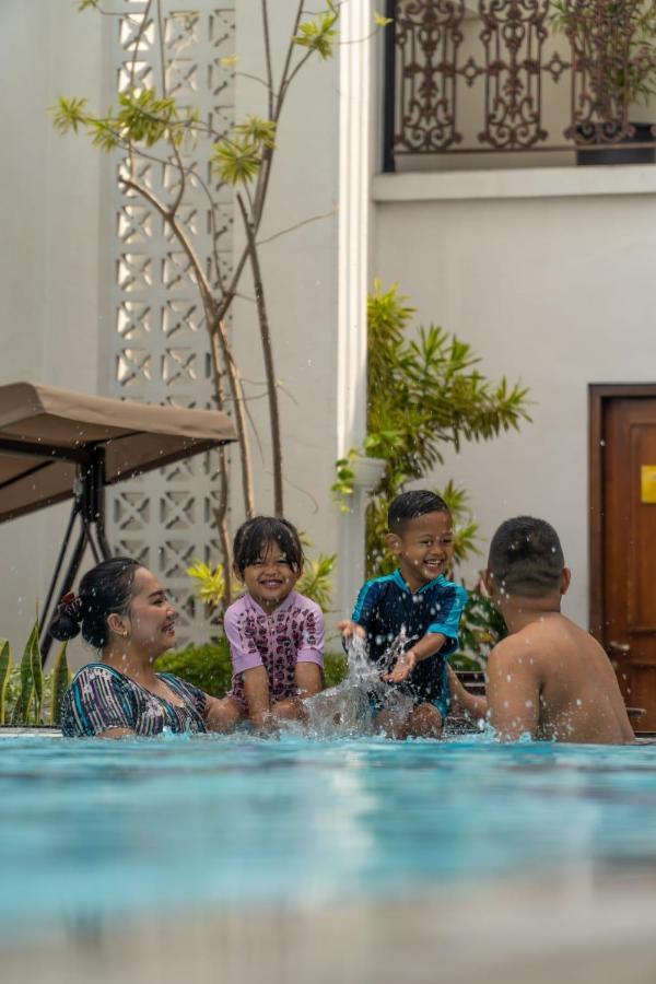 D'Senopati Malioboro Grand Hotel Yogyakarta Exterior foto
