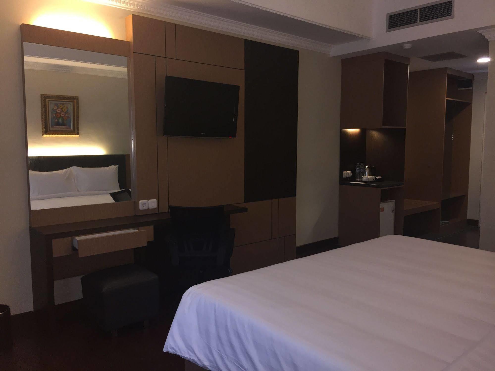 D'Senopati Malioboro Grand Hotel Yogyakarta Exterior foto