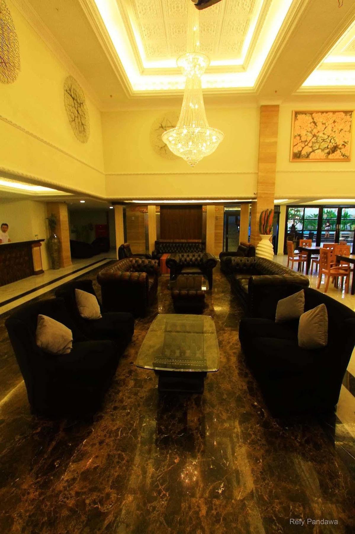 D'Senopati Malioboro Grand Hotel Yogyakarta Exterior foto